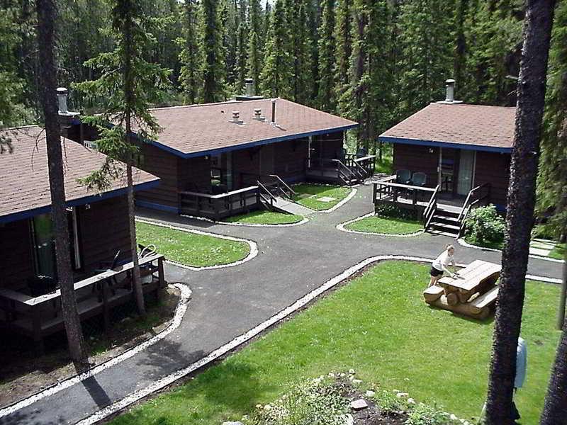 Sunwapta Falls Rocky Mountain Lodge Jasper Eksteriør bilde